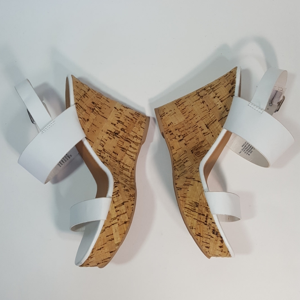 Madden Girl White Platforms Kaayla Size 8 - Picture 2 of 7